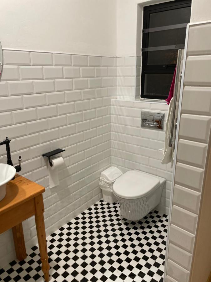 Swakopmund Private Room In Family Home Bagian luar foto
